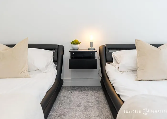 Carbery Ridge By Grandeur Property